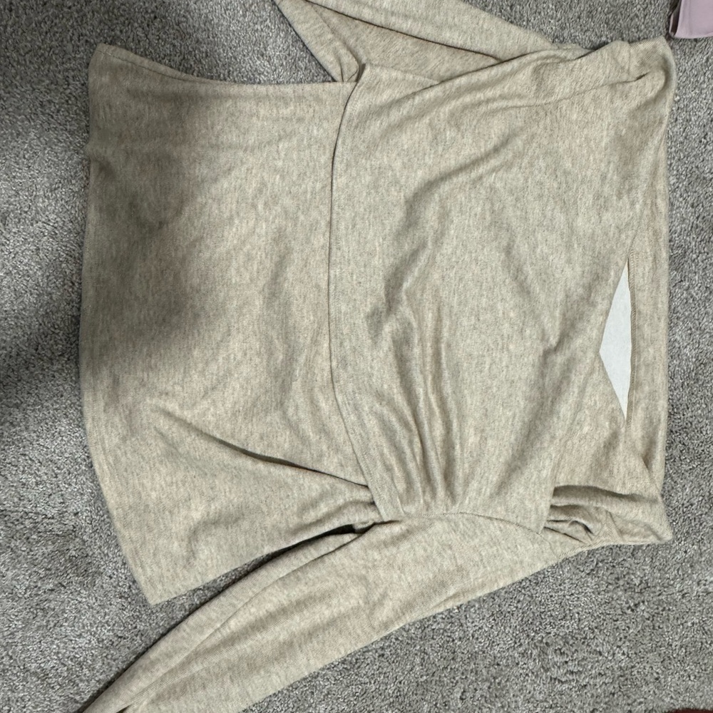 SHEIN Cream Knit Long Sleeve Top